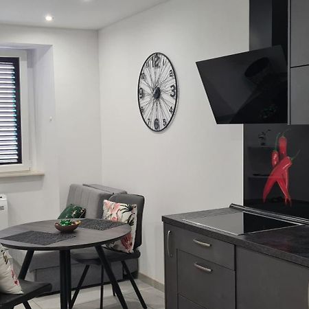 Apartman Julija 1 Fiume Esterno foto
