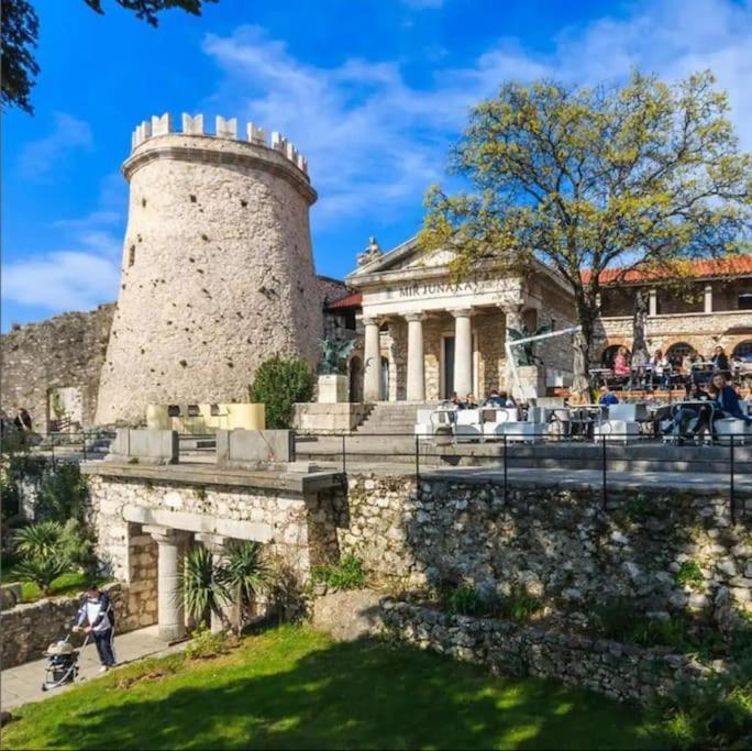 Apartman Julija 1 Fiume Esterno foto